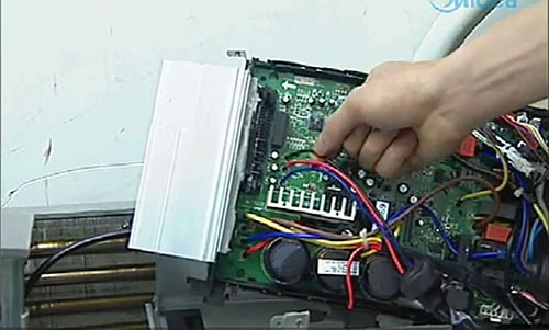 武汉美的空调电话是多少